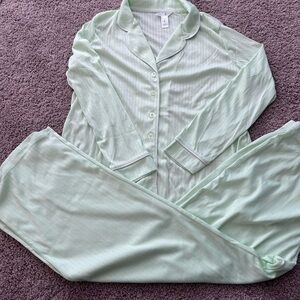 Just Be Women’s Mint Green PJ Set 
Size L